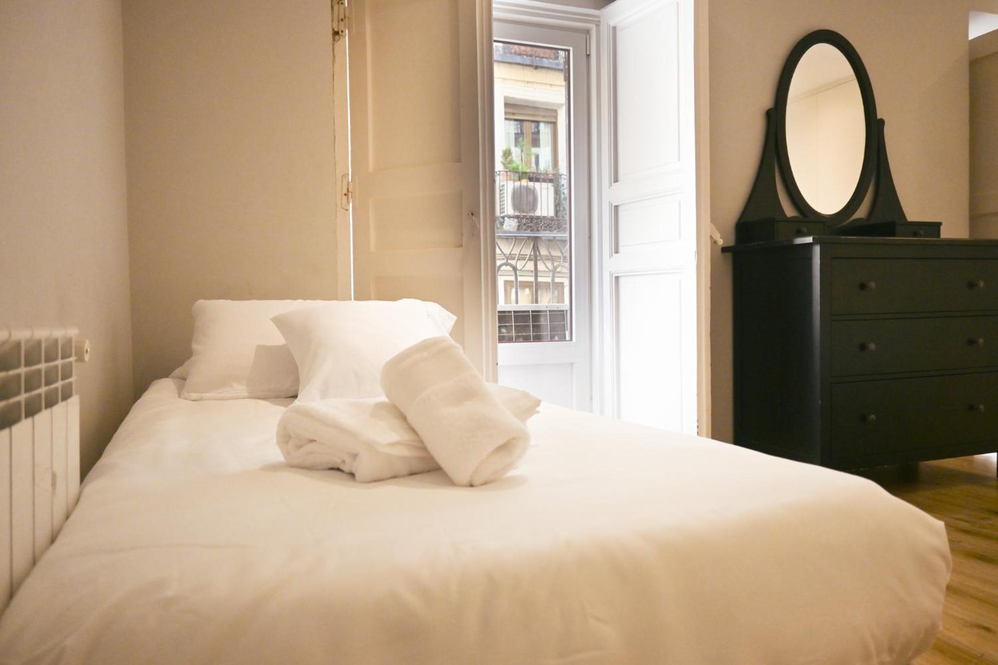 For You Rentals Apartment Temporal Madrid Cava Baja-La Latina Cab36 Dış mekan fotoğraf